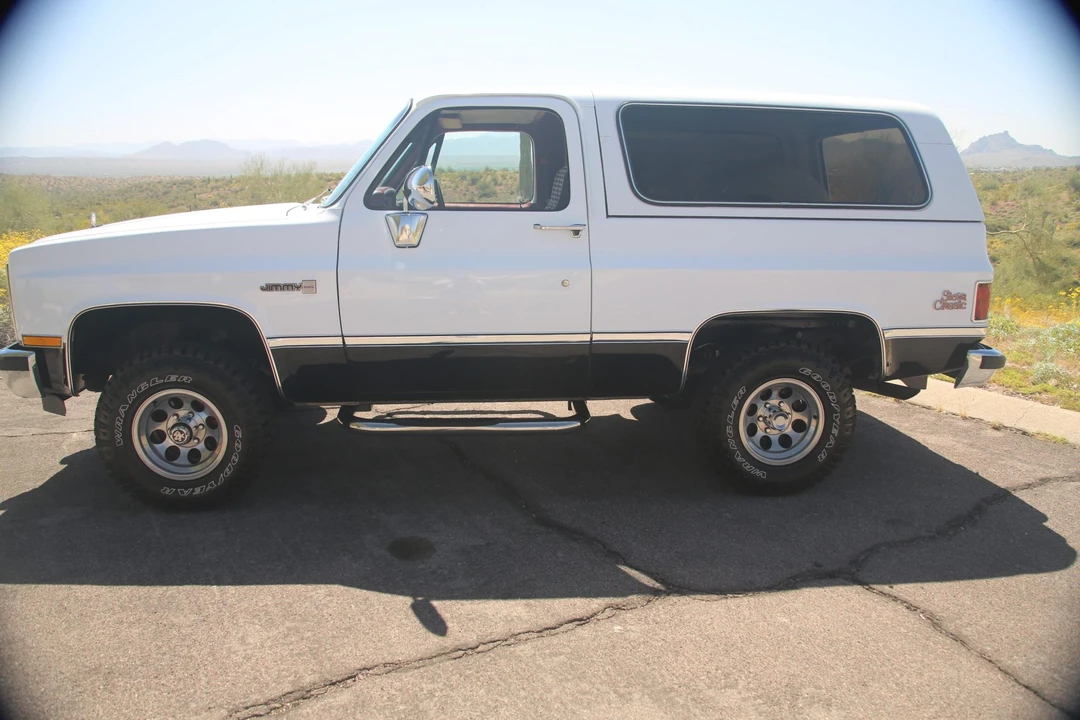 1982 GMC Jimmy 2nd Gen - Image 11 of 31