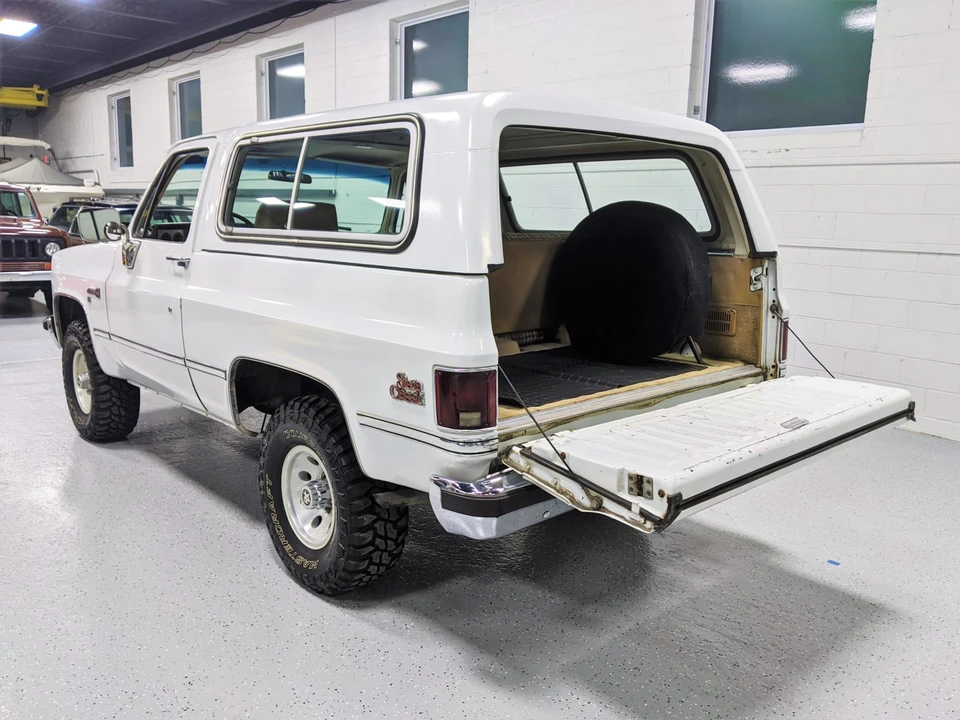 1982 GMC Jimmy 2nd Gen - Image 19 of 31