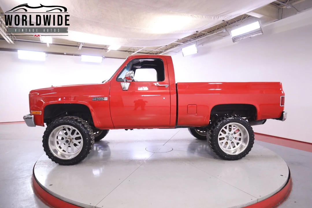 1982 GMC C/K 3rd Gen - Image 3 of 12