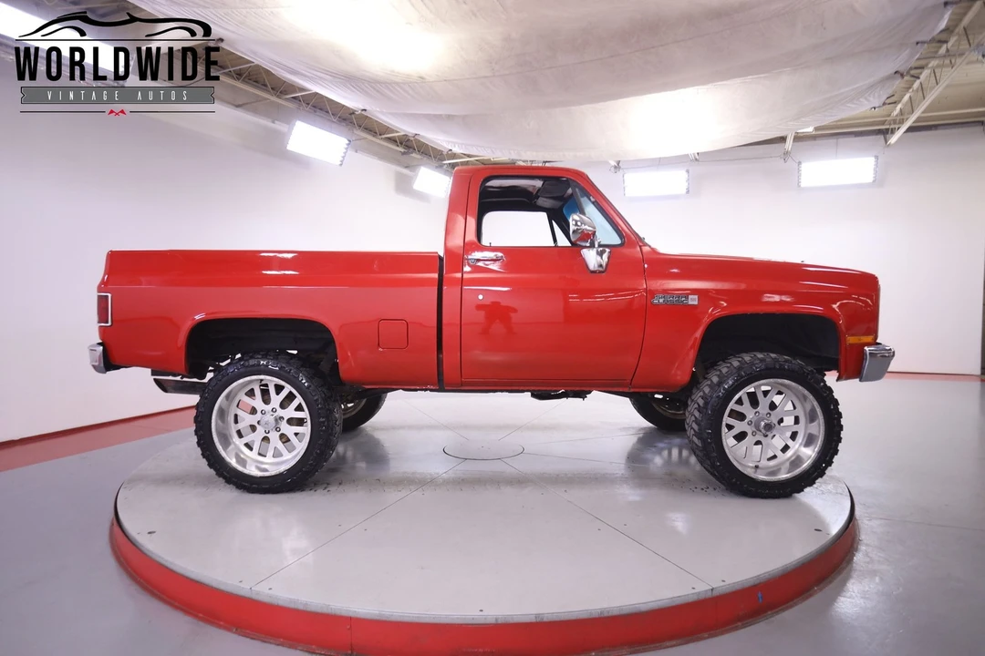 1982 GMC C/K 3rd Gen - Image 4 of 12