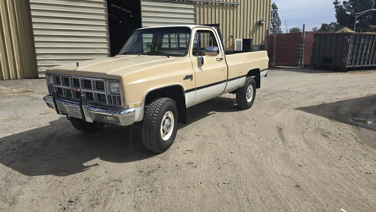1982 GMC C/K 3rd Gen - Image 4 of 31