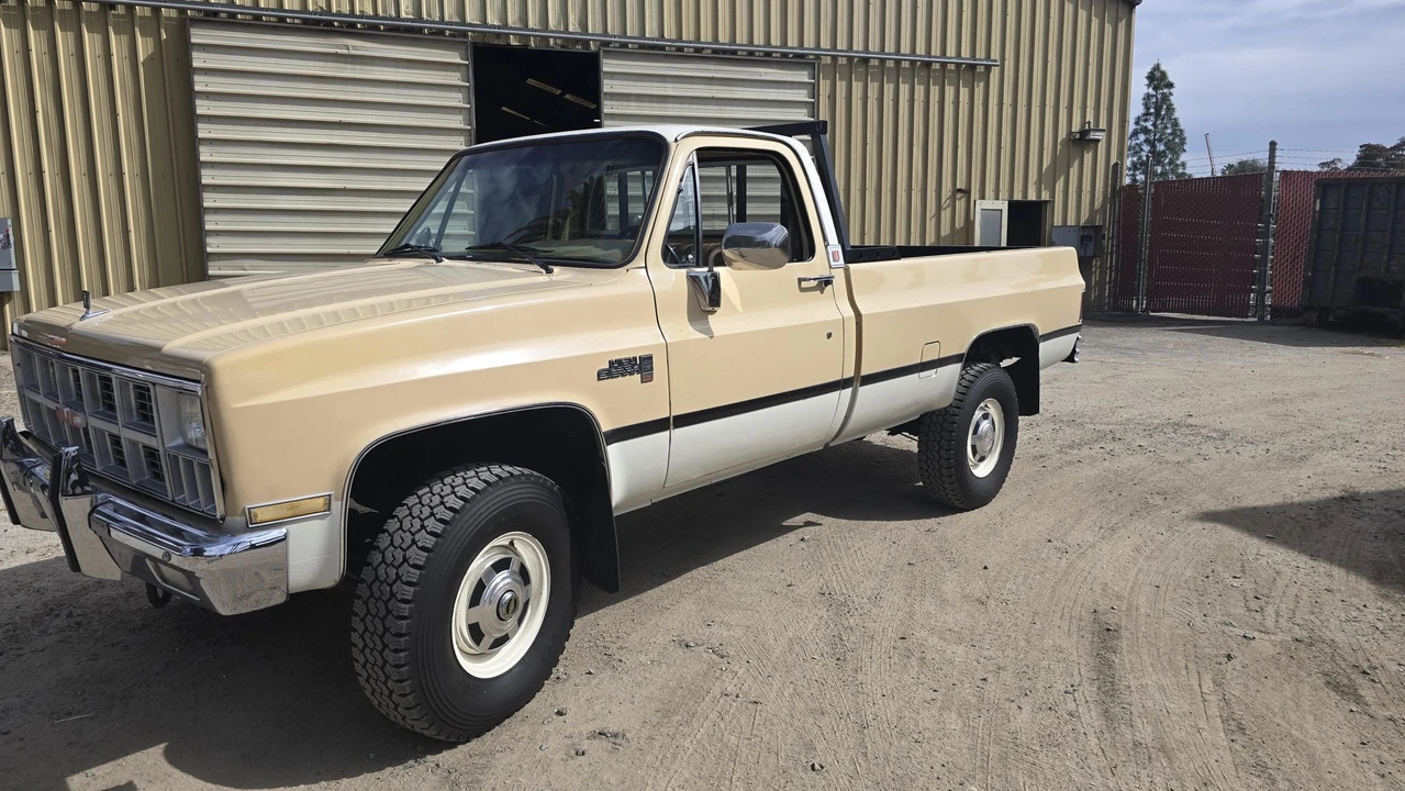 1982 GMC C/K 3rd Gen - Image 7 of 31