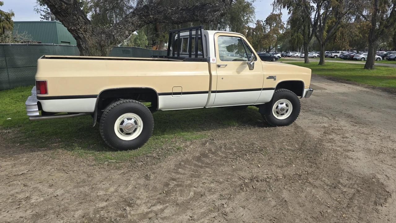 1982 GMC C/K 3rd Gen - Image 21 of 31
