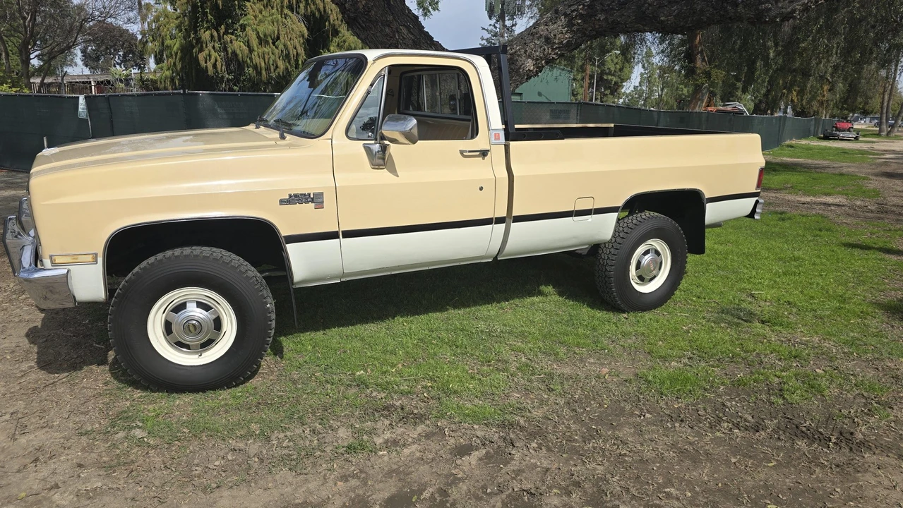 1982 GMC C/K 3rd Gen - Image 9 of 31