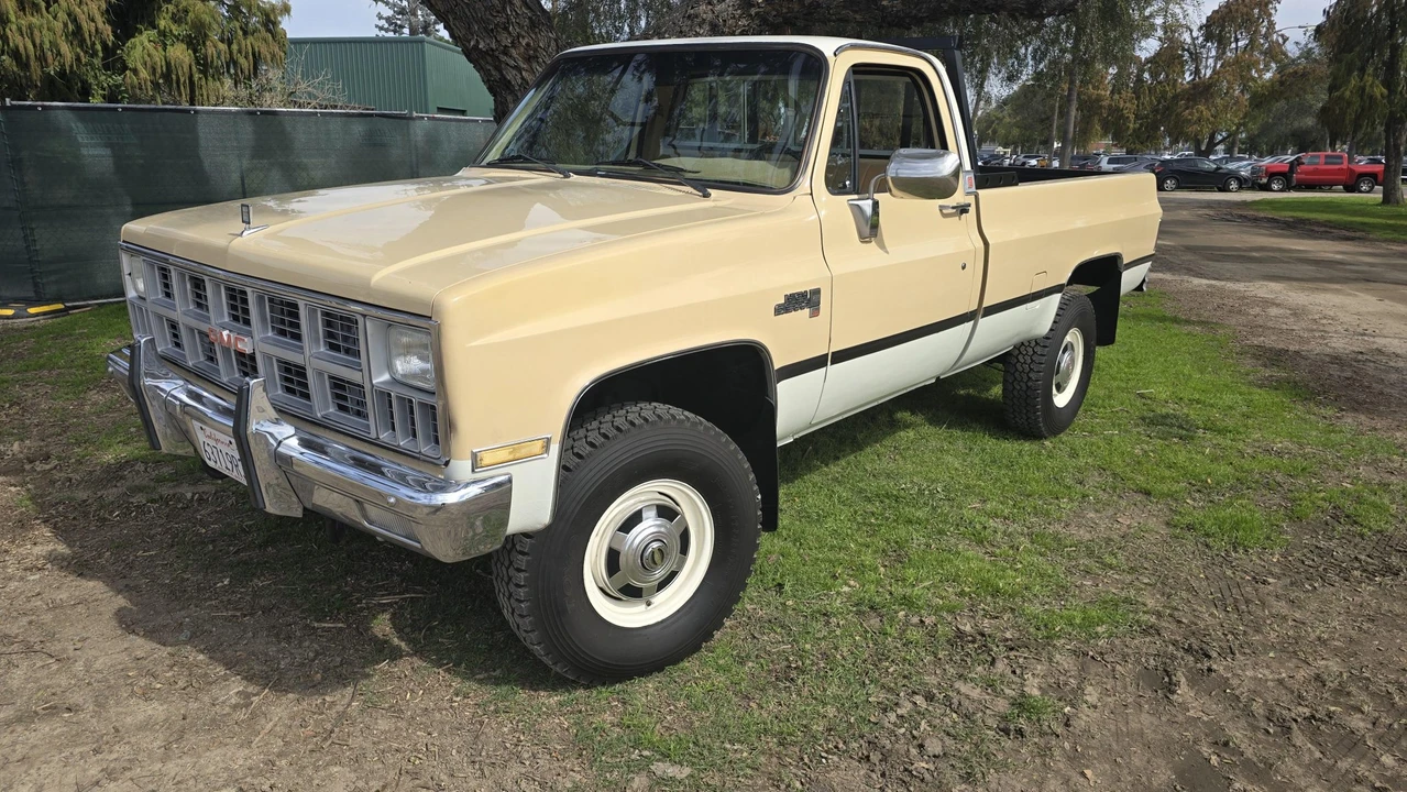 1982 GMC C/K 3rd Gen - Image 5 of 31
