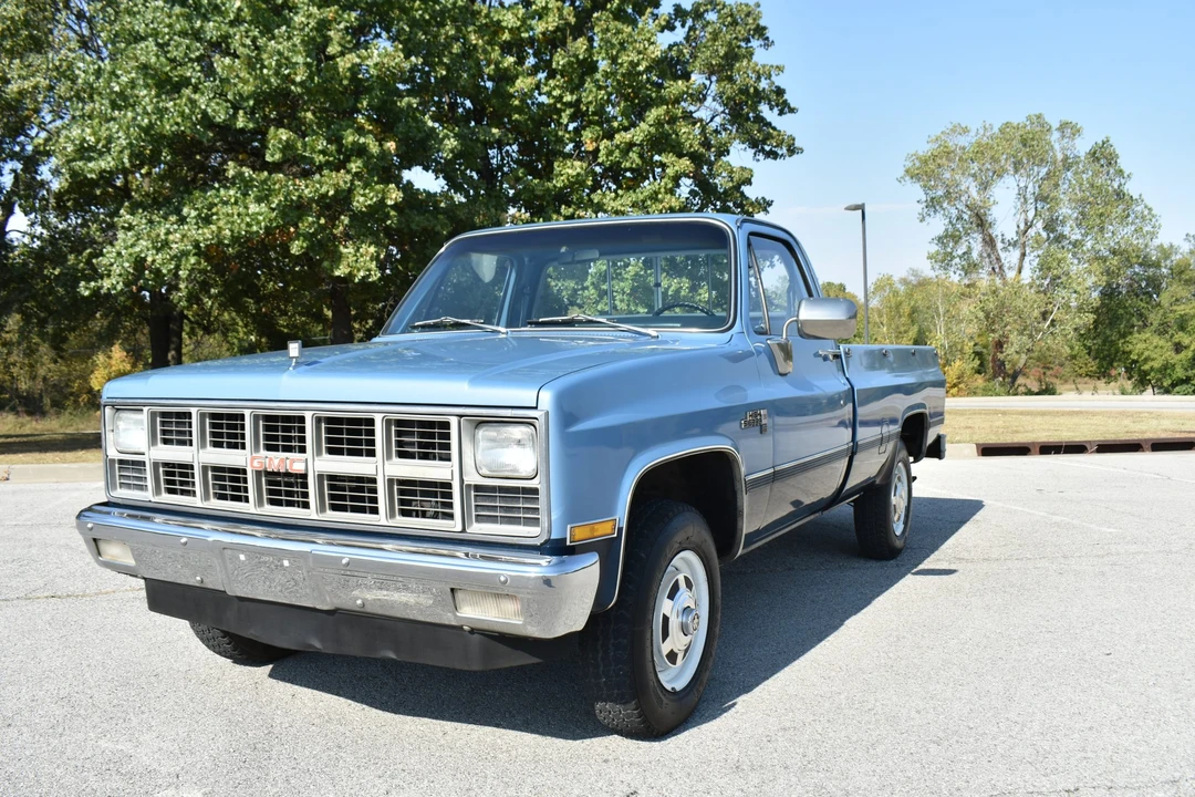 1982 GMC C/K 3rd Gen - Image 2 of 31