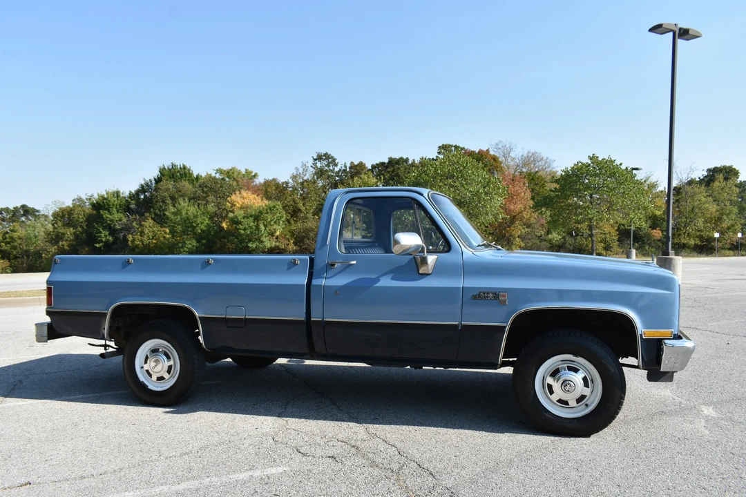 1982 GMC C/K 3rd Gen - Image 18 of 31