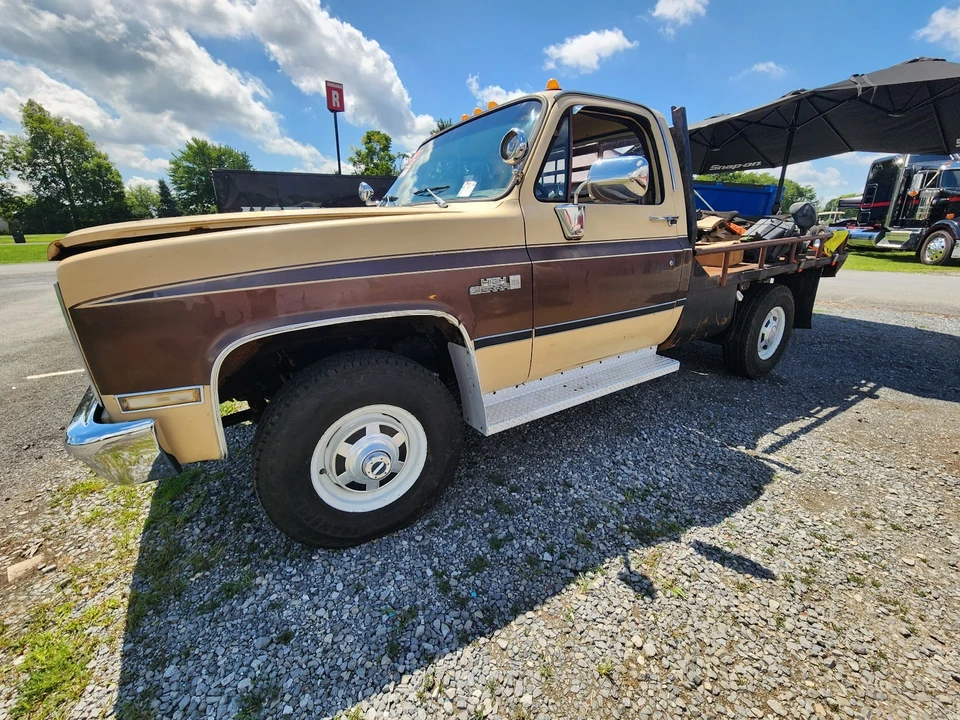 1982 GMC C/K 3rd Gen - Image 2 of 24