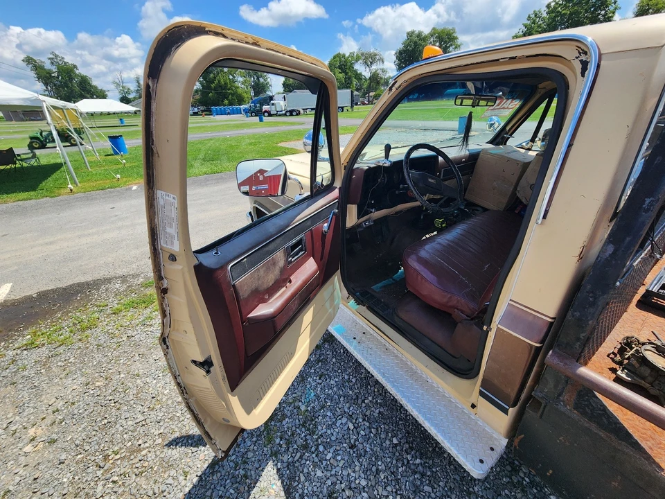 1982 GMC C/K 3rd Gen - Image 16 of 24