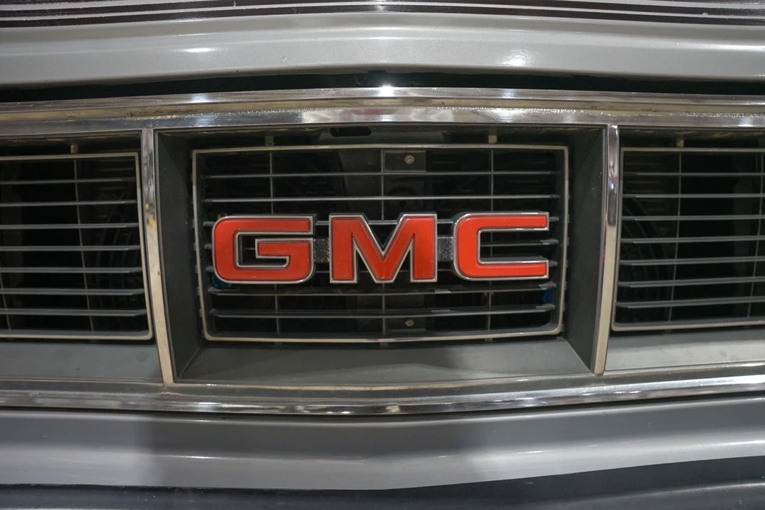 1982 GMC Jimmy 2nd Gen - Image 21 of 31