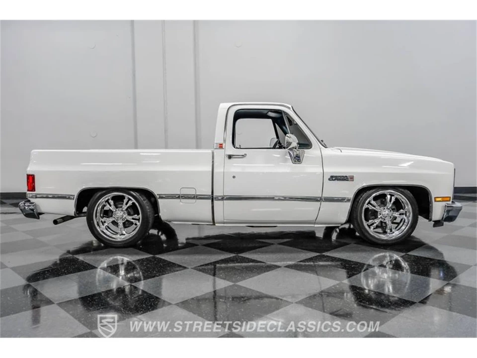 1982 GMC Sierra - Image 14 of 31