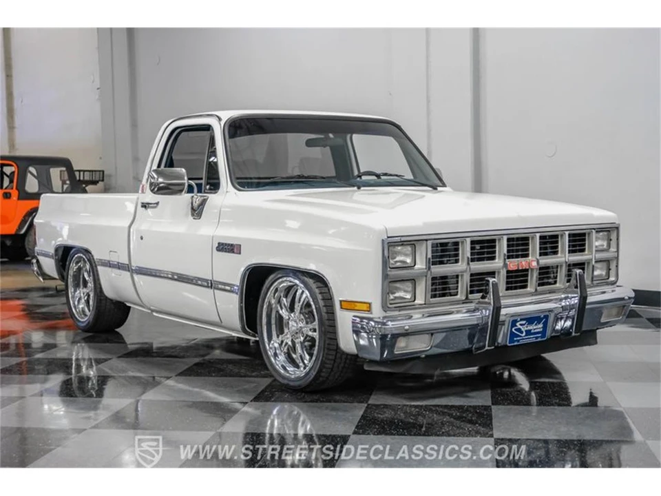1982 GMC Sierra - Image 18 of 31