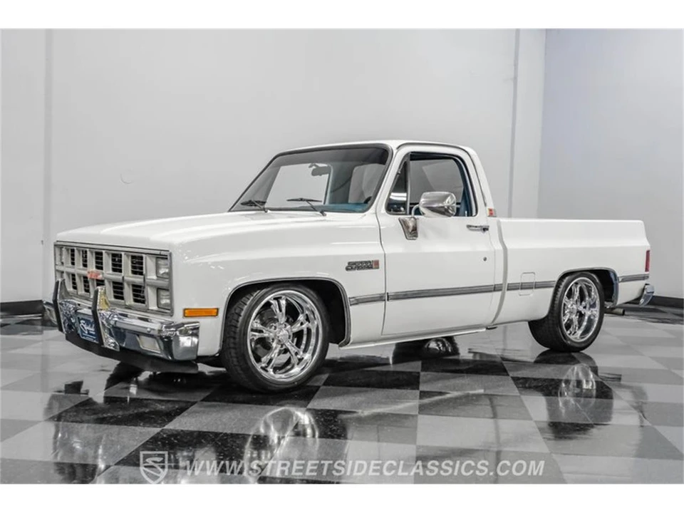1982 GMC Sierra - Image 7 of 31
