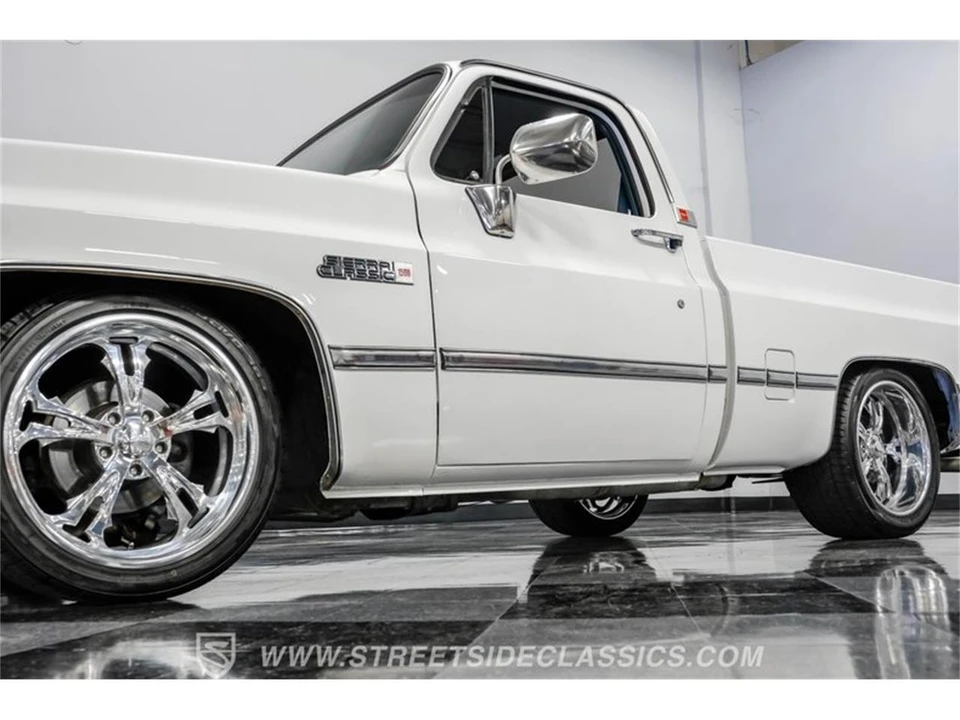 1982 GMC Sierra - Image 23 of 31