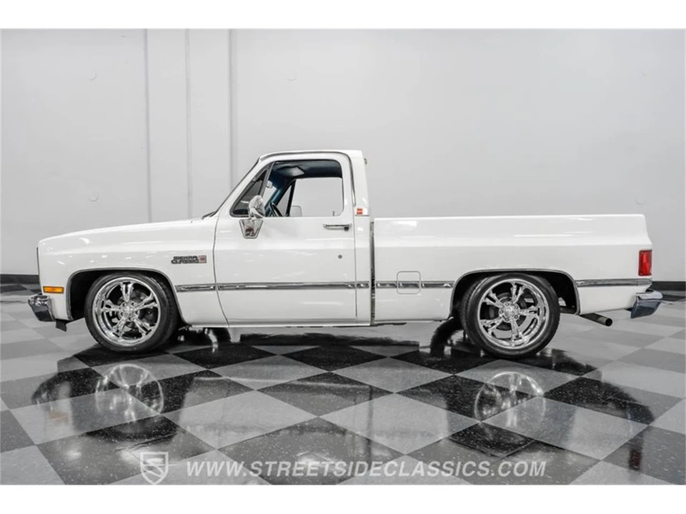 1982 GMC Sierra - Image 2 of 31