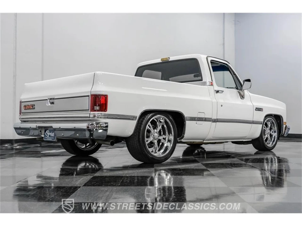 1982 GMC Sierra - Image 28 of 31