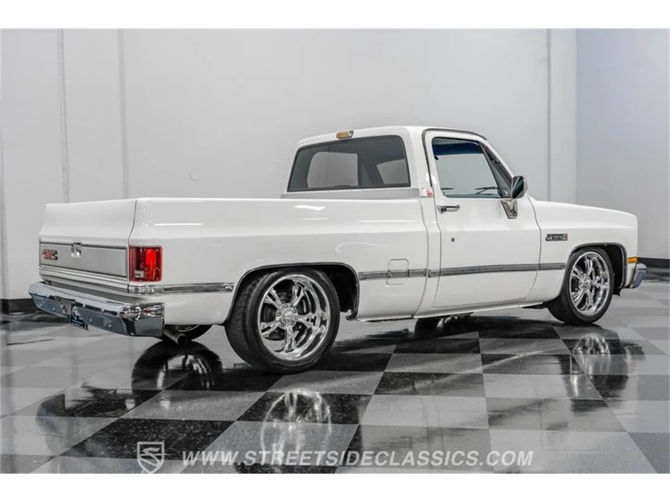 1982 GMC Sierra - Image 13 of 31