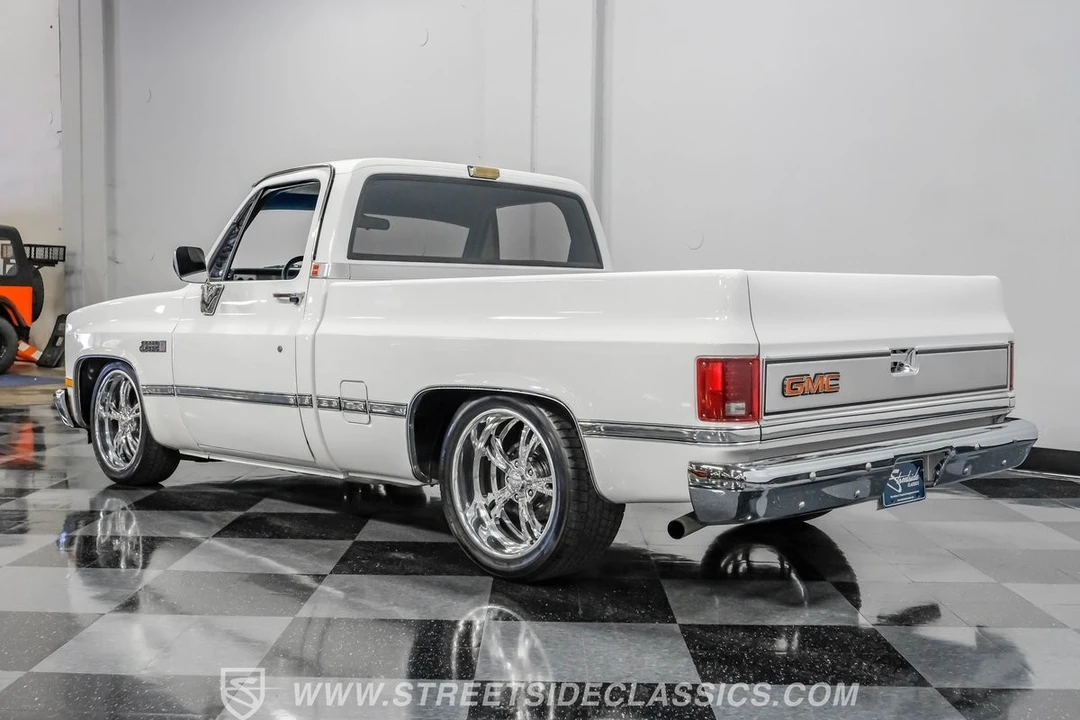 1982 GMC C/K 3rd Gen - Image 9 of 12