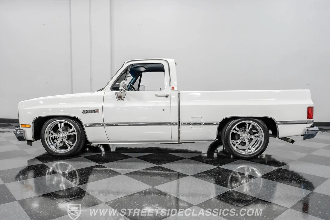 1982 GMC C/K 3rd Gen - Image 2 of 21