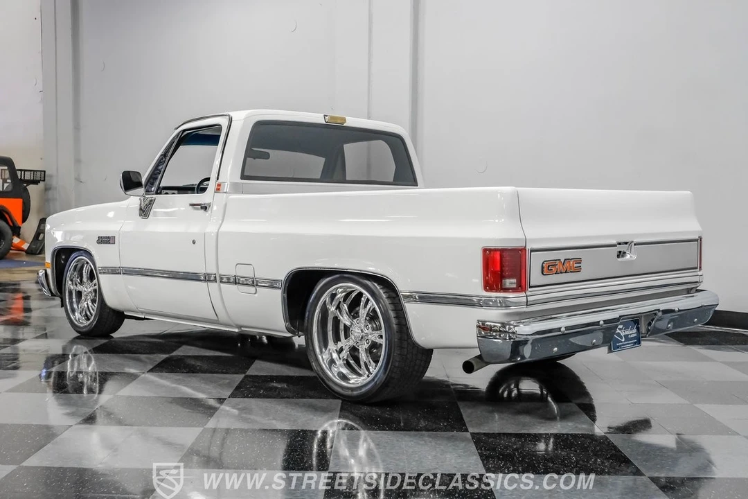 1982 GMC C/K 3rd Gen - Image 8 of 21