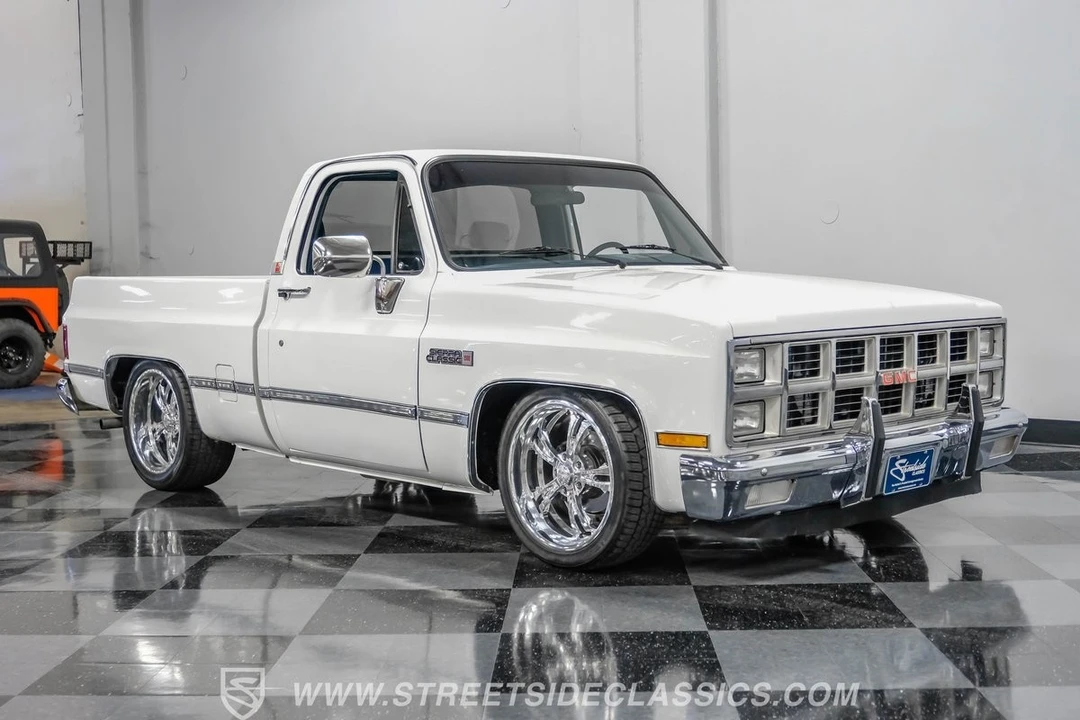 1982 GMC C/K 3rd Gen - Image 16 of 21
