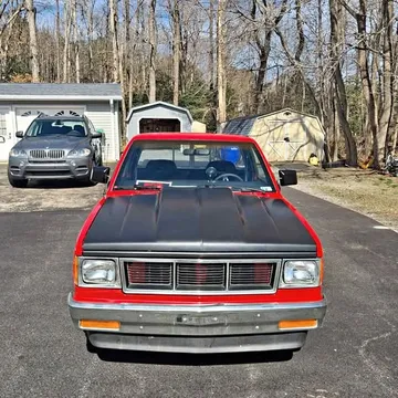 1982 GMC Sierra Classic 1500 Regular Cab SLE Pickup