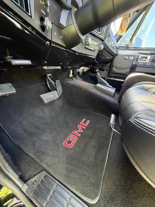 1982 GMC C/K 3rd Gen - Image 8 of 18