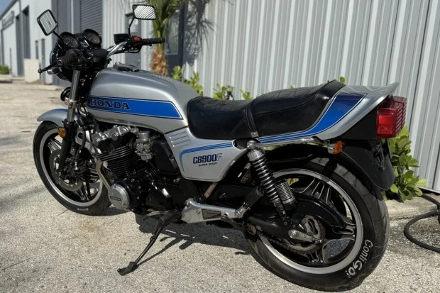 1982 Honda Super Sport: CB750F & CB900F & CB1100F - Image 3 of 6