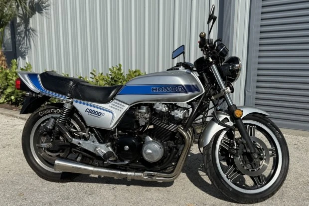 1982 Honda Super Sport: CB750F & CB900F & CB1100F - Image 2 of 6