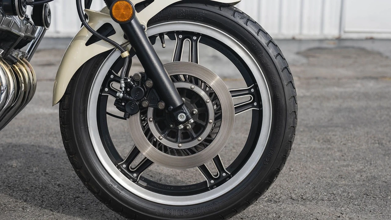 1982 Honda CBX - Image 18 of 31