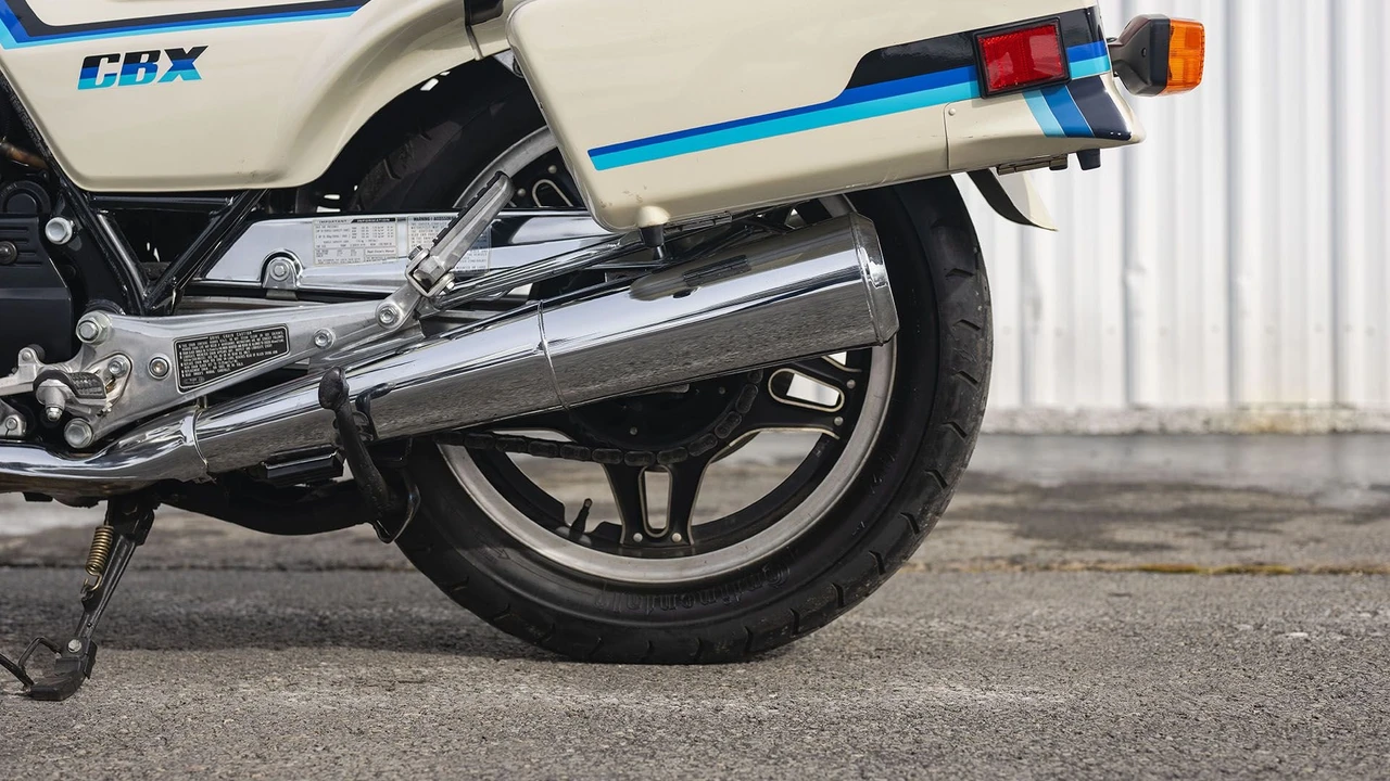 1982 Honda CBX - Image 21 of 31