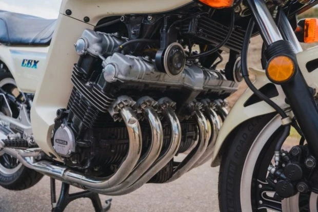1982 Honda CBX - Image 5 of 6