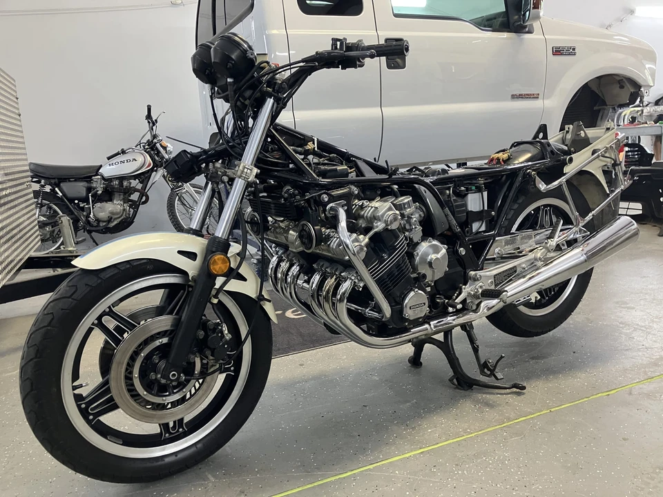 1982 Honda CBX - Image 24 of 31