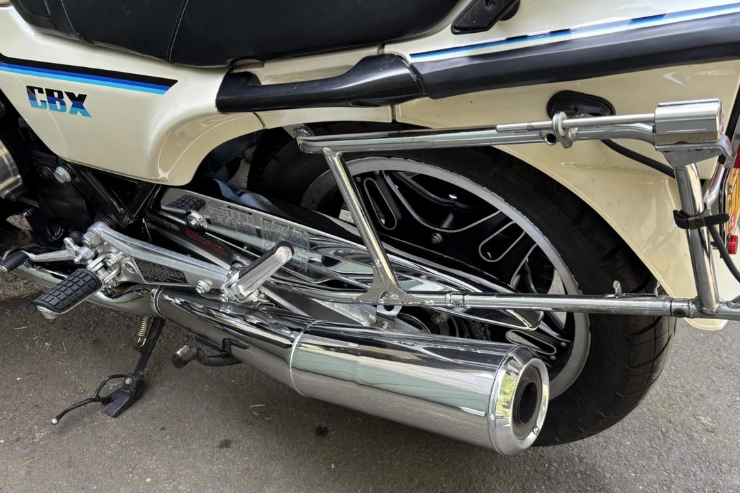 1982 Honda CBX - Image 6 of 7