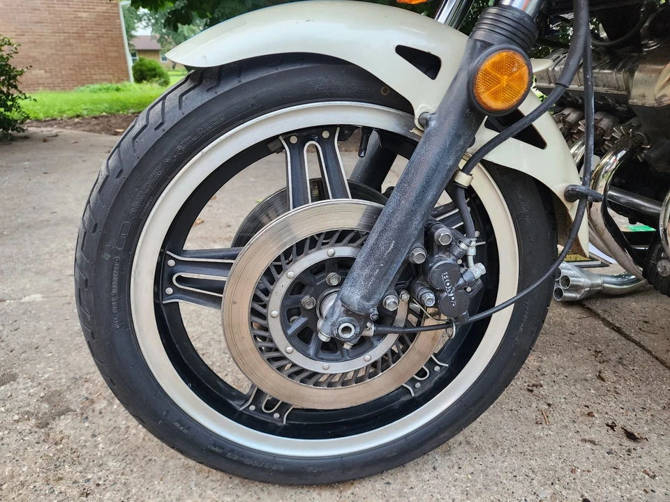 1982 Honda CBX - Image 11 of 31