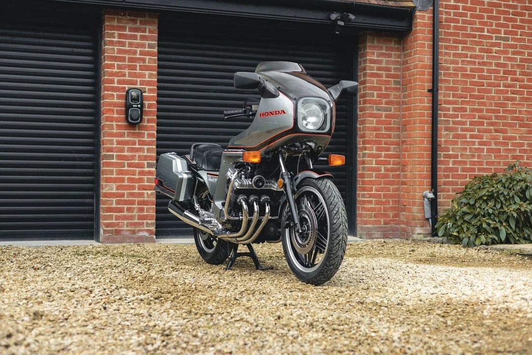 1982 Honda CBX - Image 5 of 30