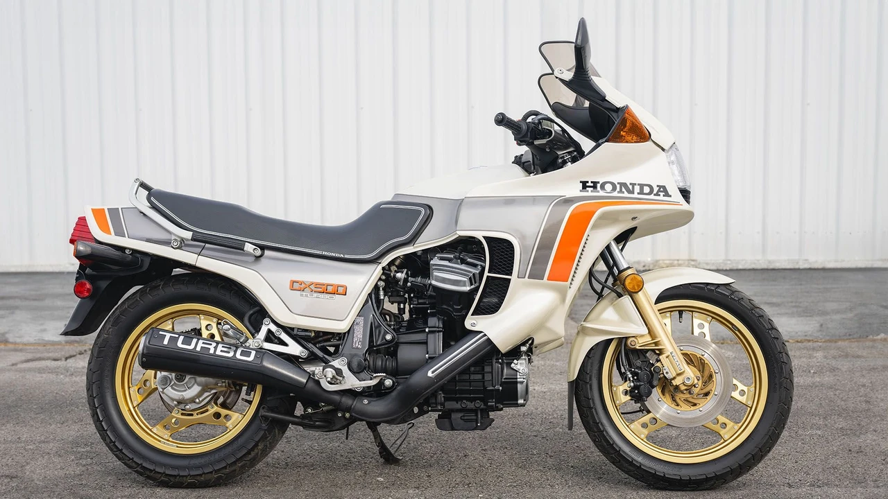 1982 Honda CX - Image 7 of 31