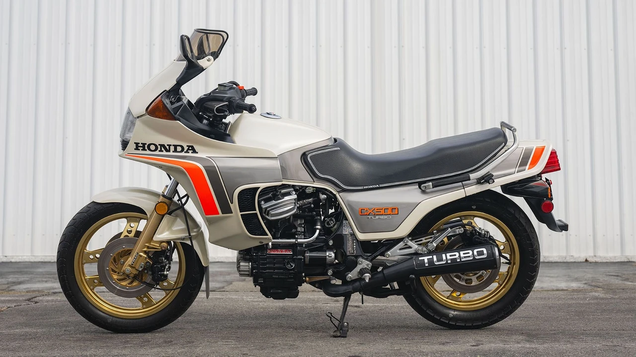 1982 Honda CX - Image 8 of 31