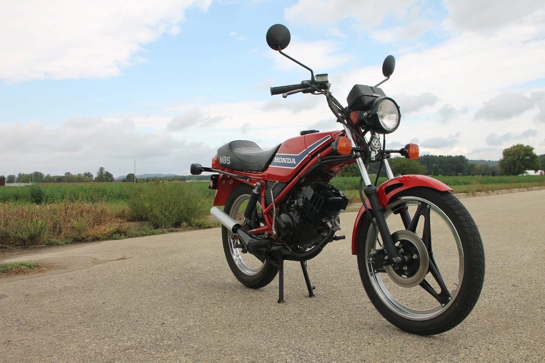 1982 Honda Motorcycles - Image 14 of 31