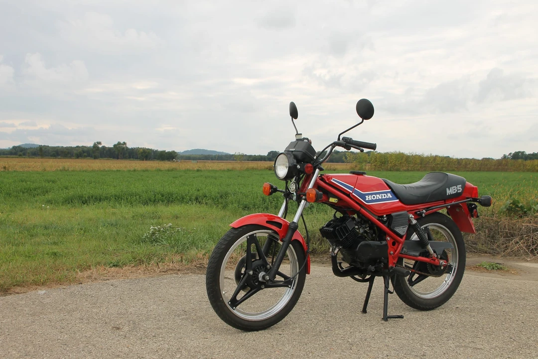 1982 Honda Motorcycles - Image 2 of 31