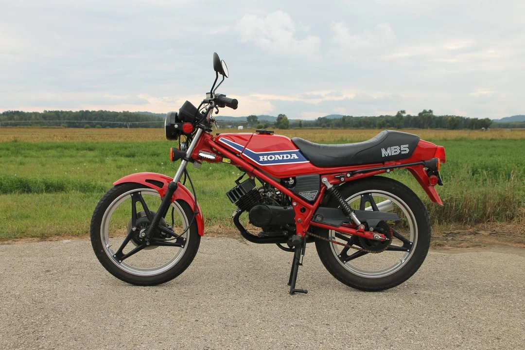1982 Honda Motorcycles - Image 9 of 31