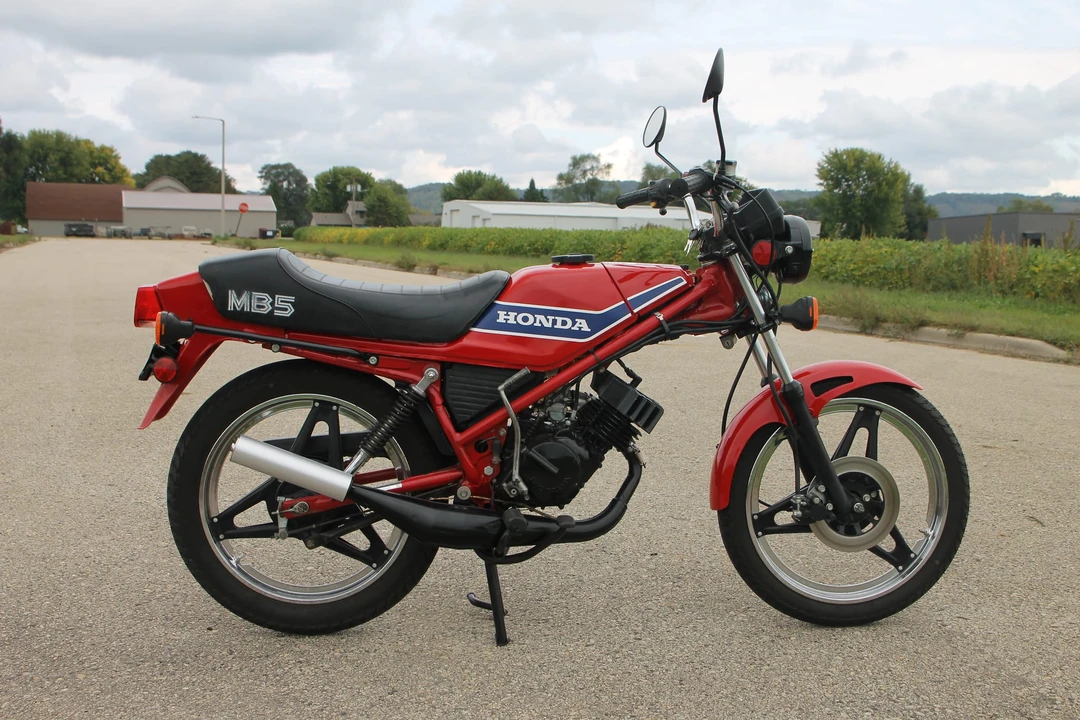 1982 Honda Motorcycles - Image 13 of 31