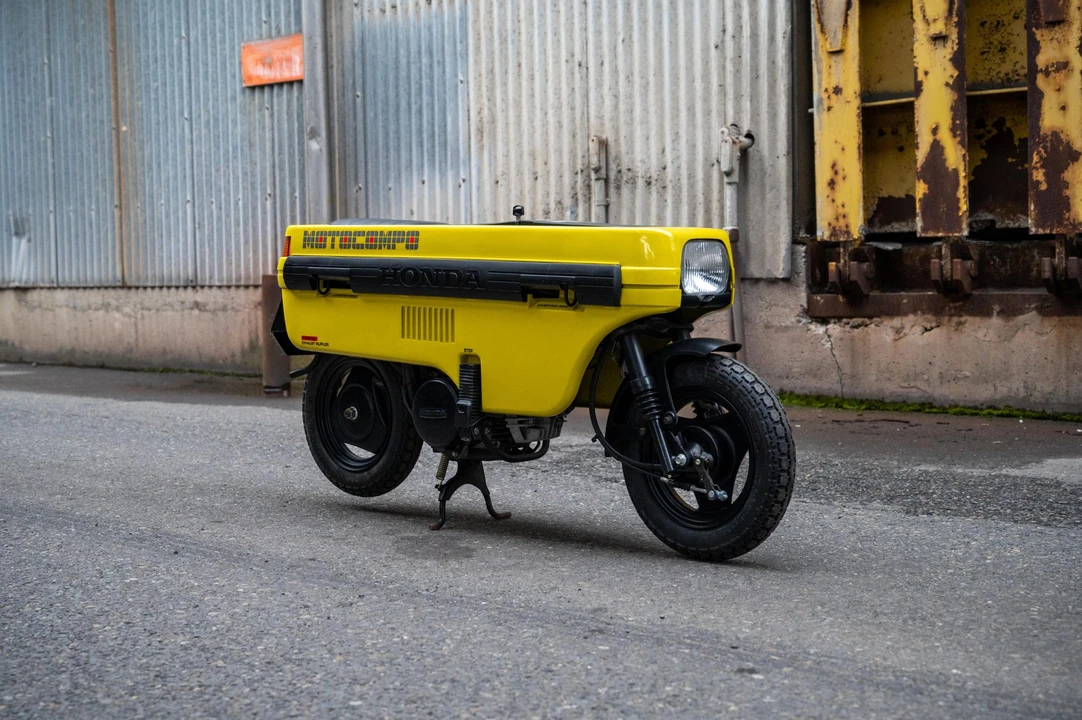 1982 Honda Motocompo & Motocompacto - Image 16 of 31