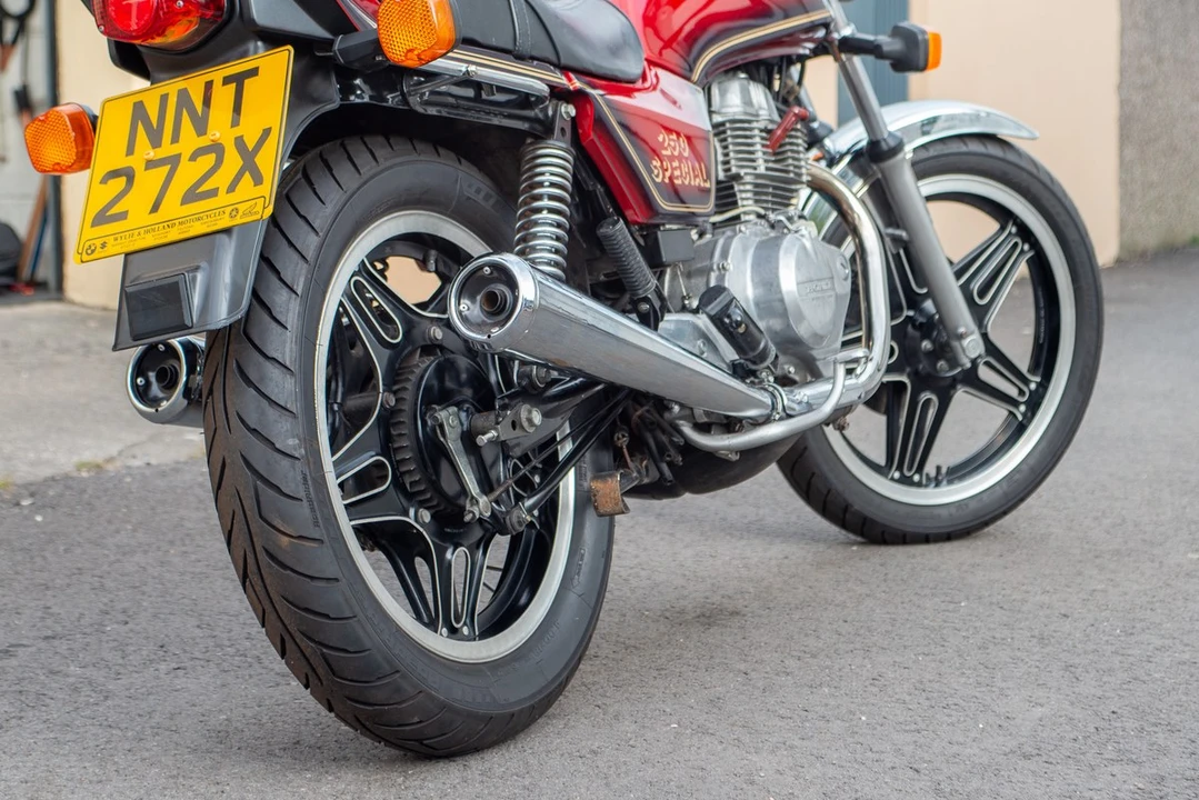 1981 Honda CB400 - Image 16 of 30