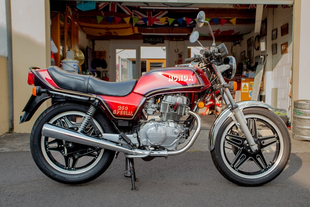 1981 Honda CB400 - Image 7 of 30
