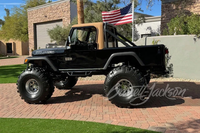 1982 Jeep CJ8 Scrambler - Image 10 of 13