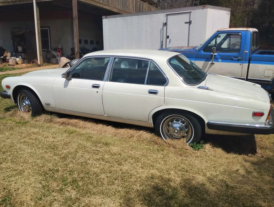 1982 Jaguar XJ Series 3 - Image 2 of 4