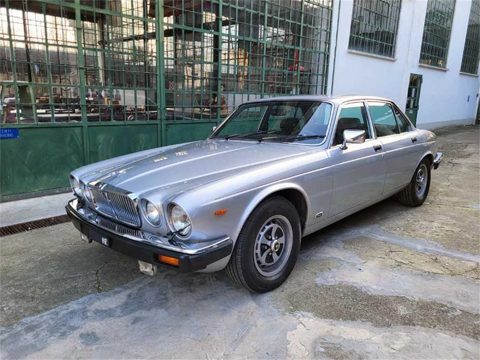1982 Jaguar XJ Series 3 - Image 4 of 31