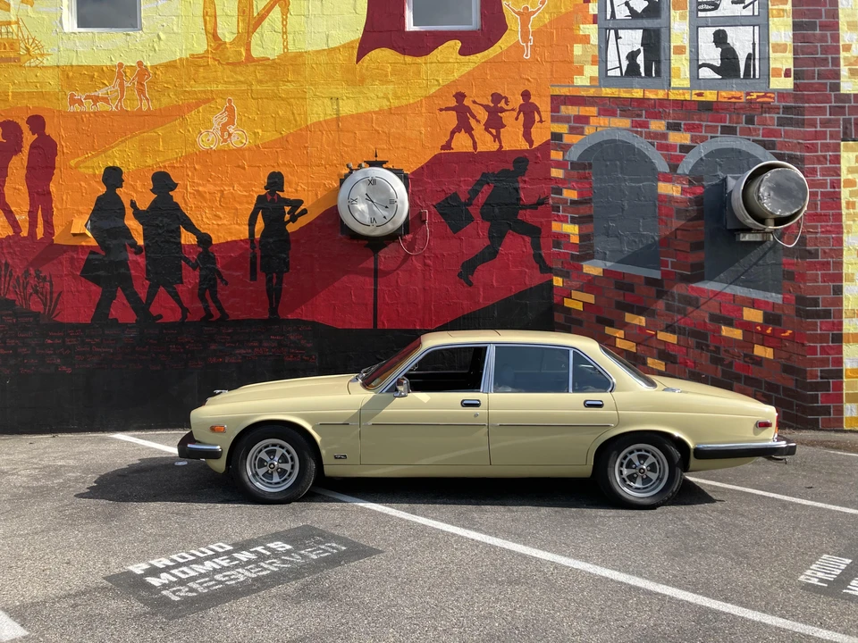 1982 Jaguar XJ Series 3 - Image 8 of 31