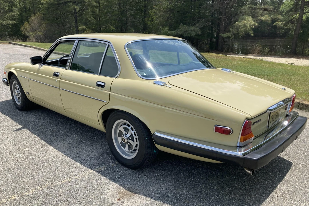 1982 Jaguar XJ Series 3 - Image 4 of 31
